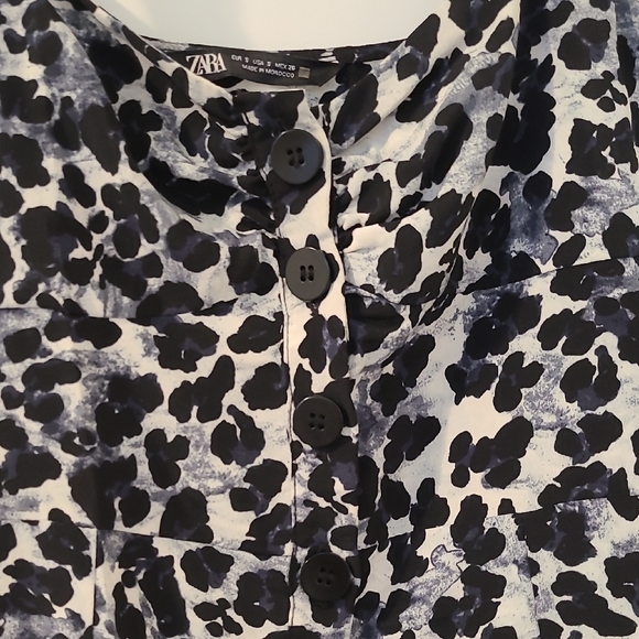 Zara Black and White Midi Sundress with Spaghetti Straps for Casual Nights - Picture 4 of 7